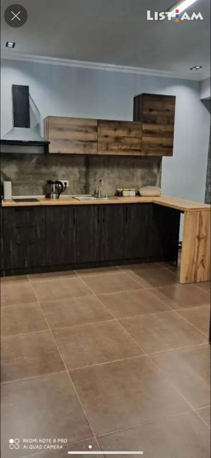 One Central Apartment 예레반 외부 사진